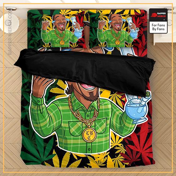 High Snoop Dogg Holding A Bong Rastafari Bedding Set RM0310